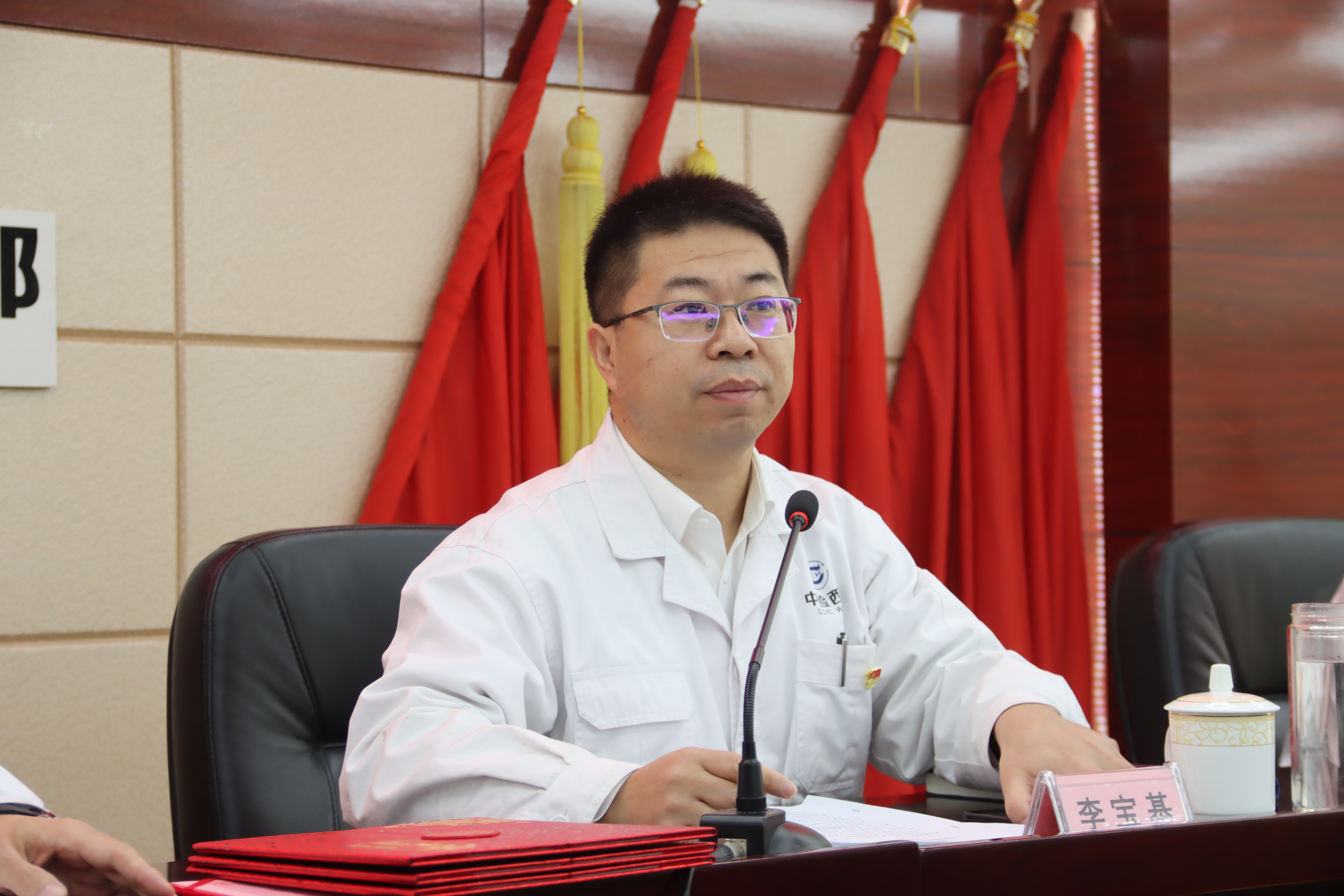 20283889.jpg IMG_3949.JPG